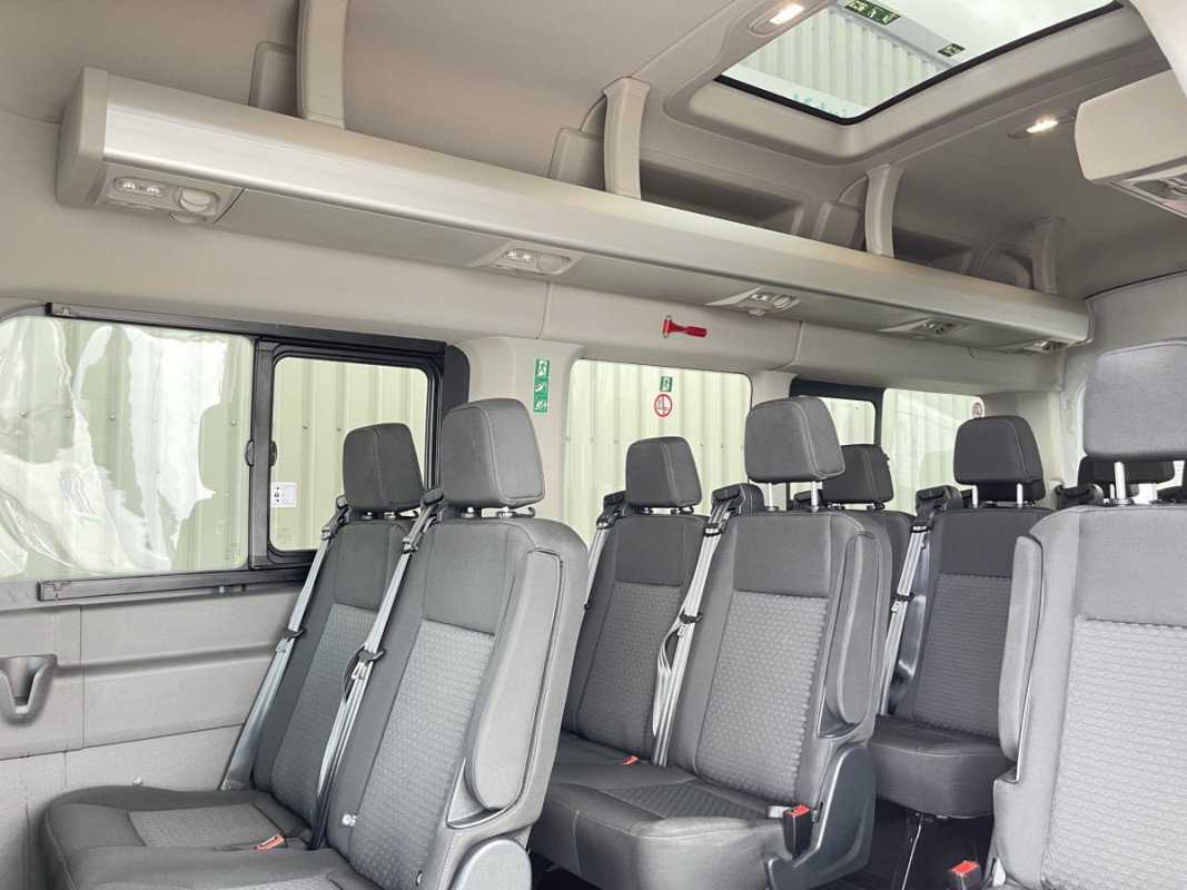 17 Seat Minibus